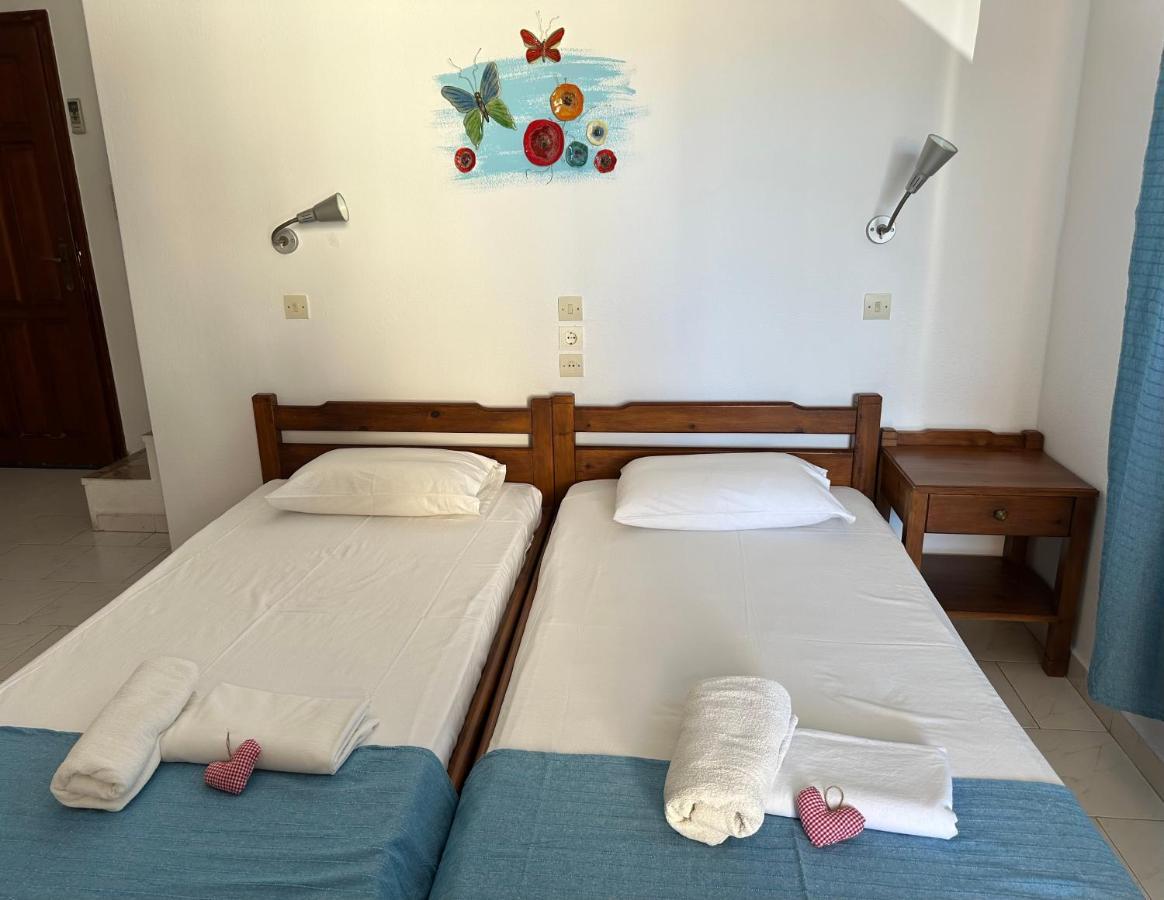 Bonatsa Rooms Palaiochora Eksteriør billede
