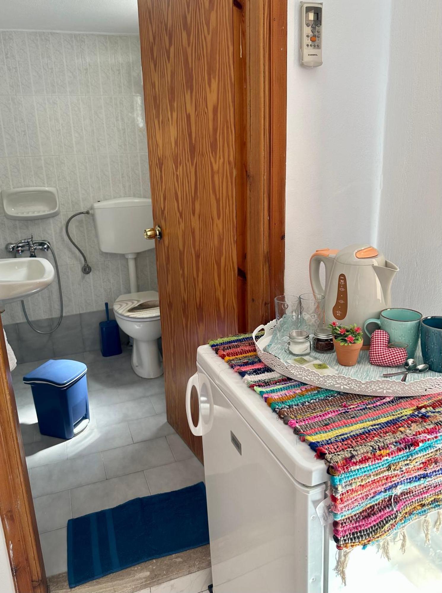 Bonatsa Rooms Palaiochora Eksteriør billede